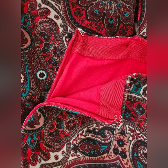 NWT Talbots Paisley Knee Length Red Opulent Side Button Detail Slit Skirt Sz 2P - Picture 10 of 12